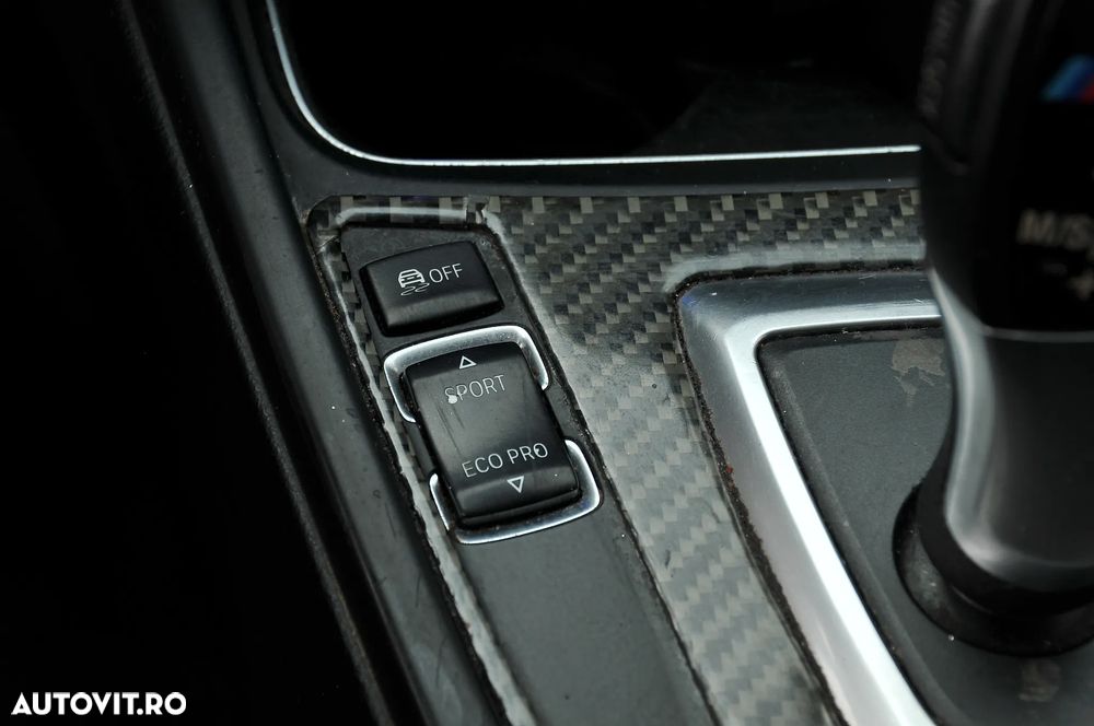 BMW Seria 3 320d Aut. - 15
