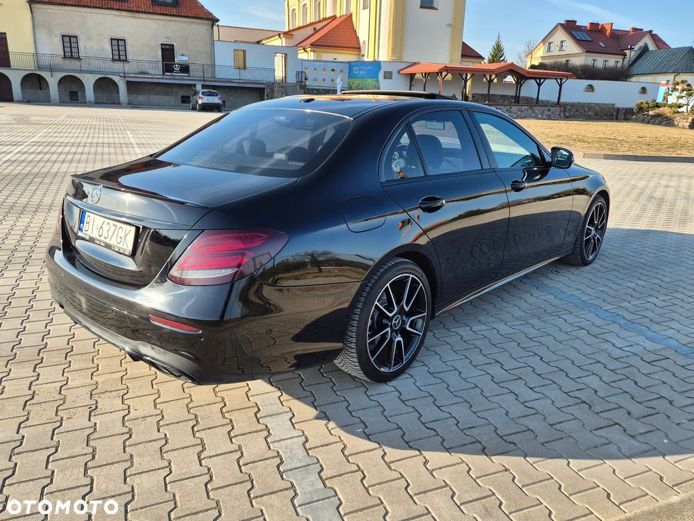 Mercedes-Benz Klasa E 300 9G-TRONIC AMG Line - 6