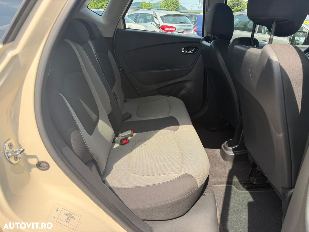 Renault Captur dCi EDC Intens - 16