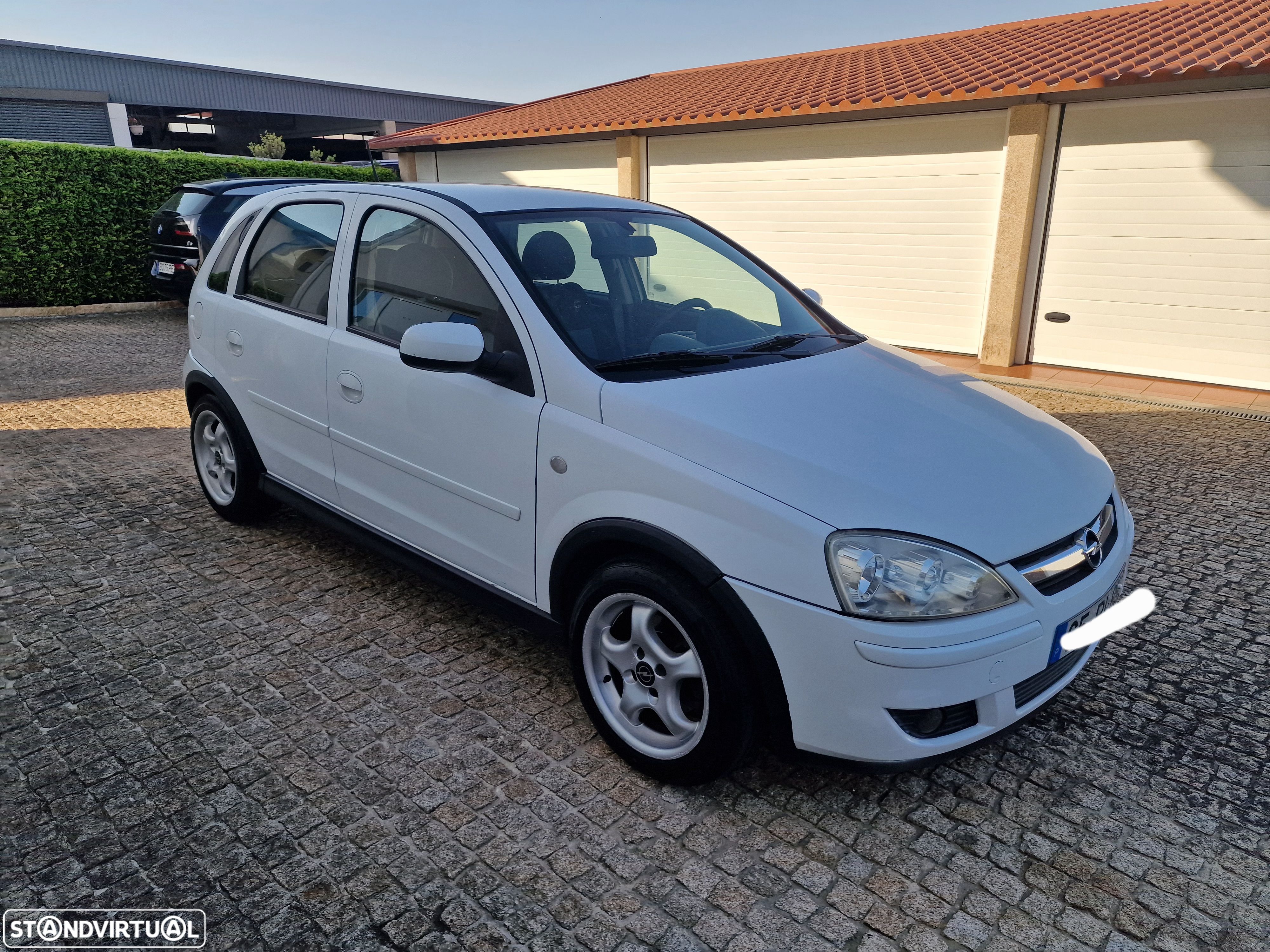 Opel Corsa 1.3 CDTi Cosmo - 1