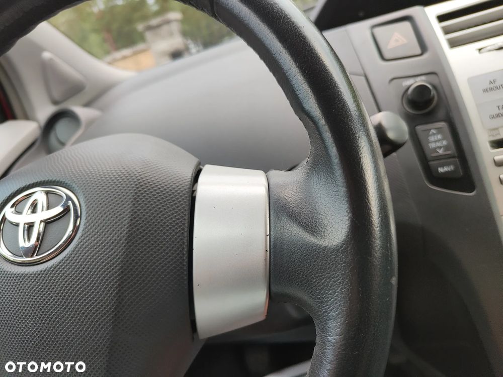 Toyota Yaris 1.4 D-4D Sol - 16