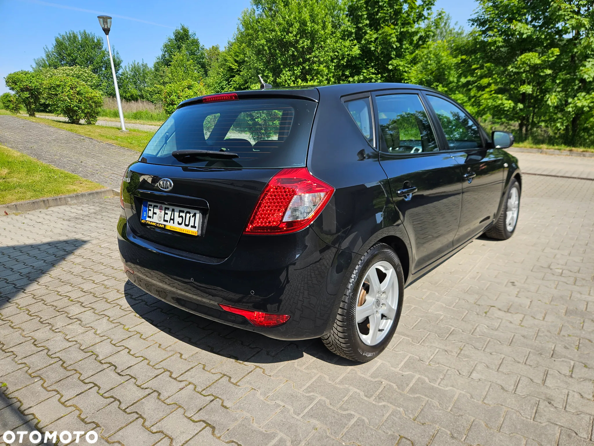 Kia Ceed 1.6 CVVT Dream-Team Edition - 17