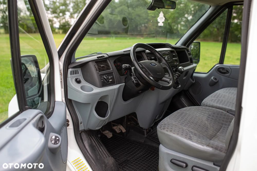 Ford TRANSIT - 13