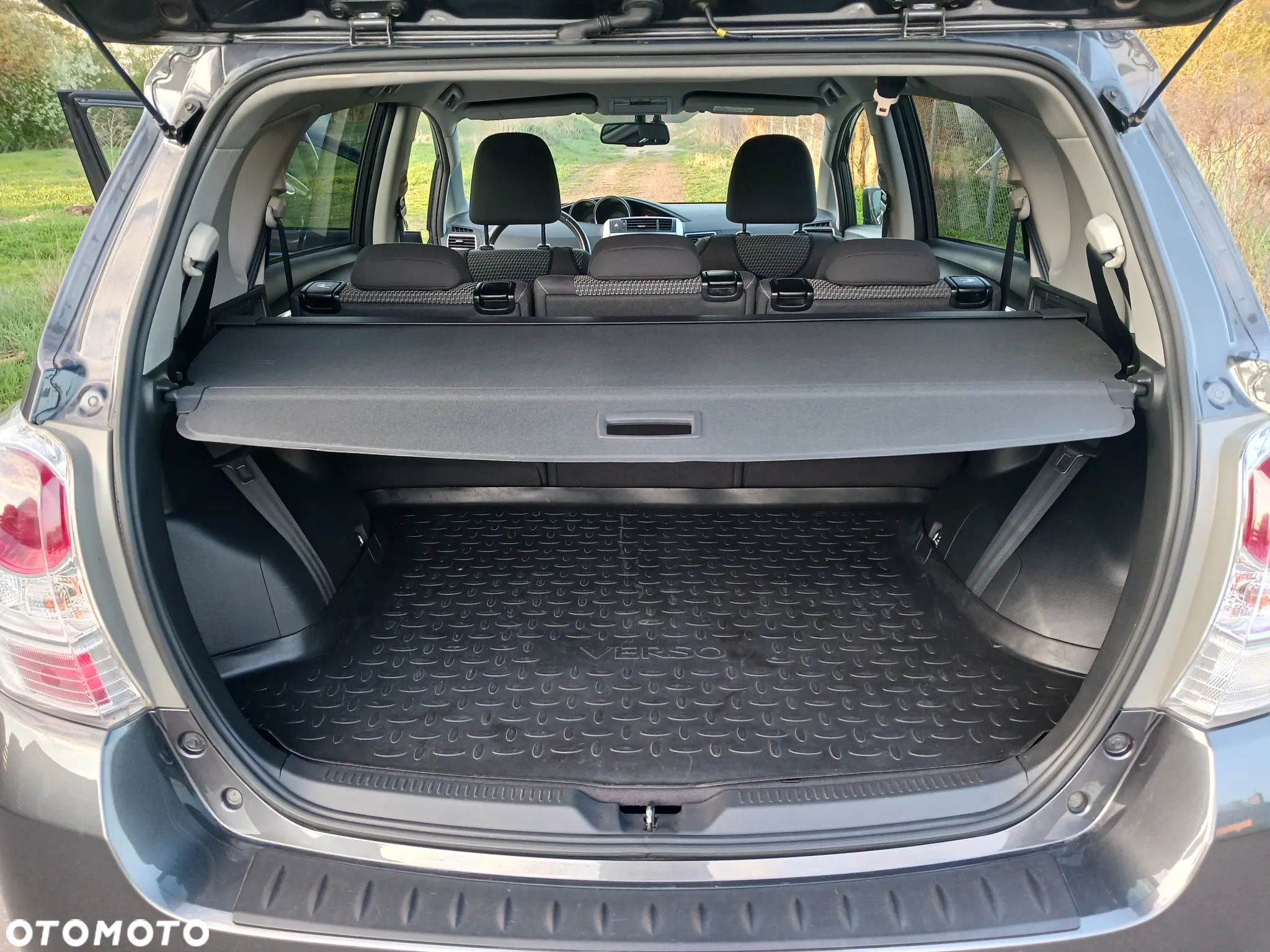 Toyota Verso 1.8 Premium 7os MS - 11