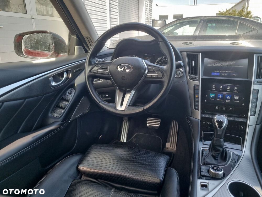 Infiniti Q50 2.0t Sport Tech - 20