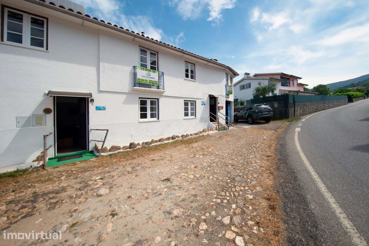 Moradia T3 com Jardim + Apartamento T2 Independente | A apenas 100 met - Grande imagem: 3/42