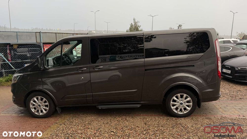 Ford Tourneo Custom - 10