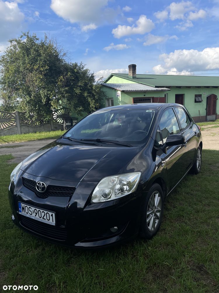 Toyota Auris - 2