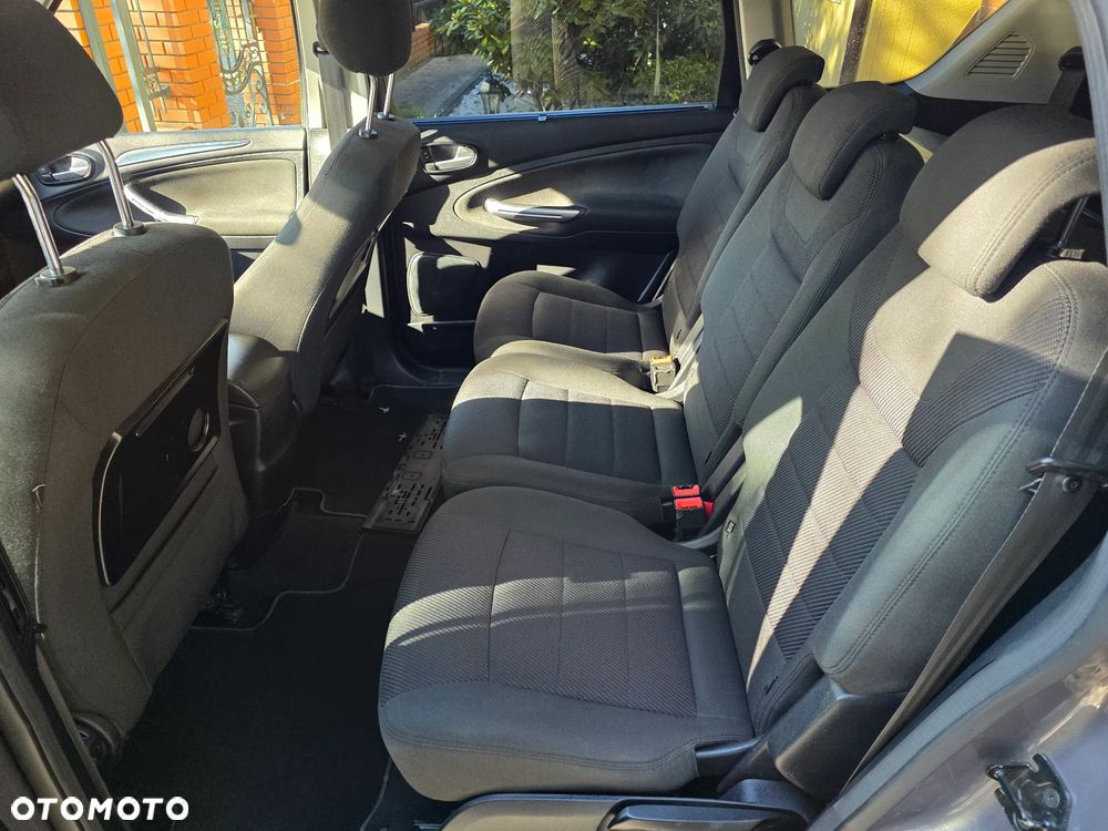 Ford S-Max 2.0 T Titanium - 23