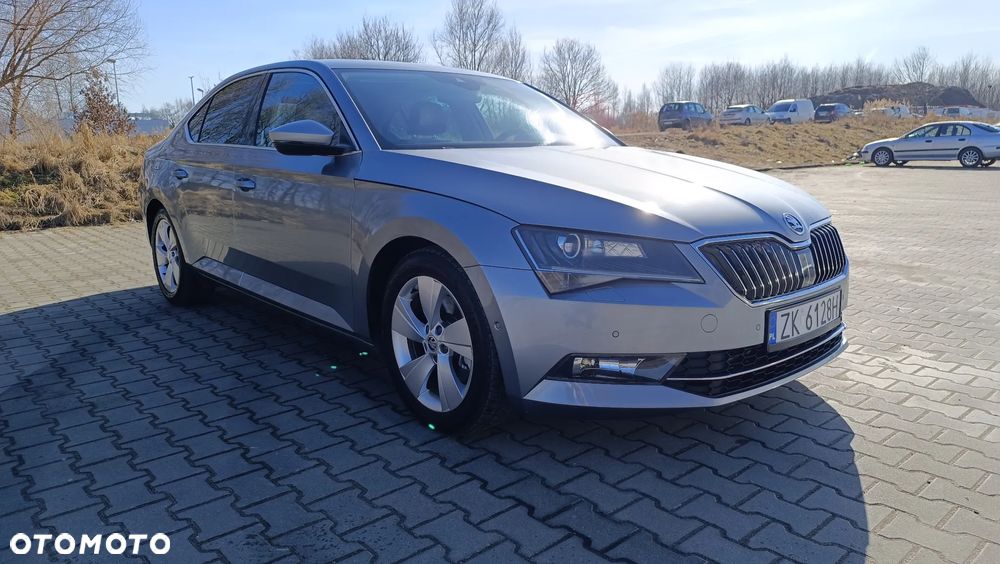 Skoda Superb 2.0 TDI DSG L&K - 7