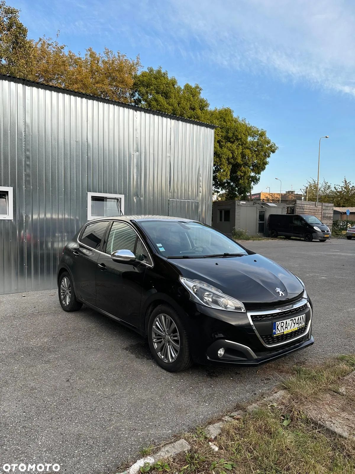 Peugeot 208 - 1