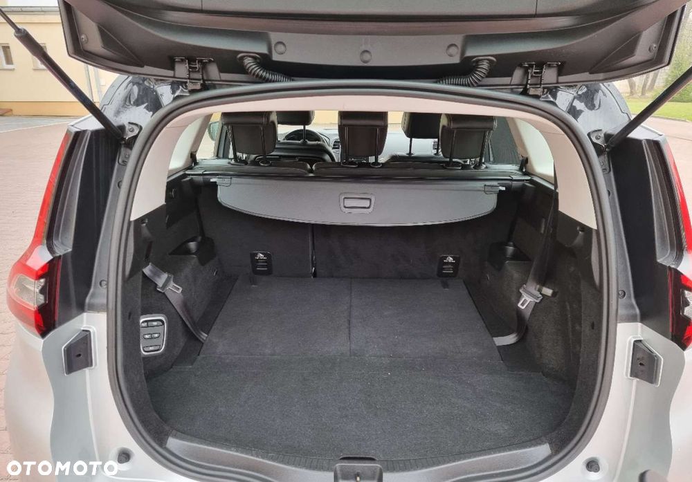 Renault Grand Scenic - 29