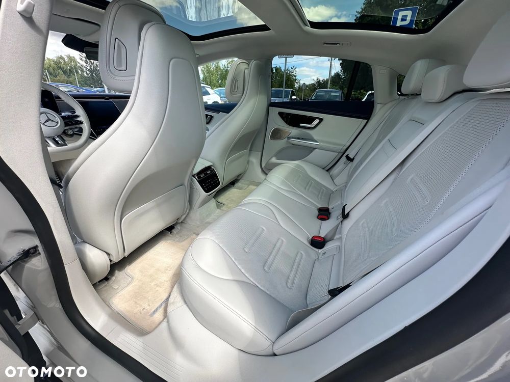 Mercedes-Benz EQE AMG 43 90.5kWh 4-Matic - 10