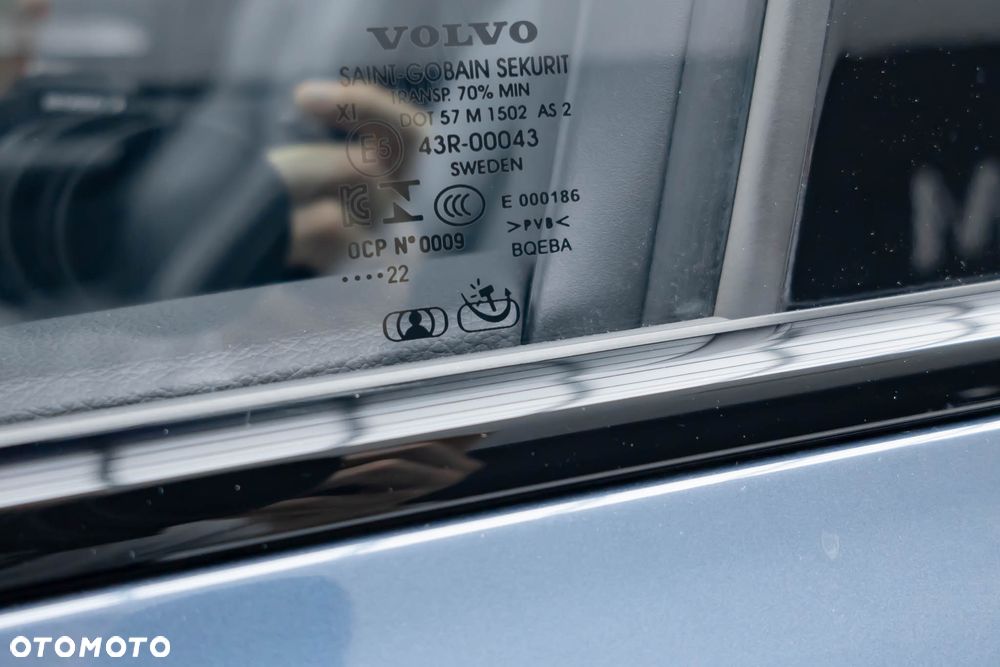 Volvo XC 90 T8 AWD Plug-In Hybrid R-Design 7os - 36