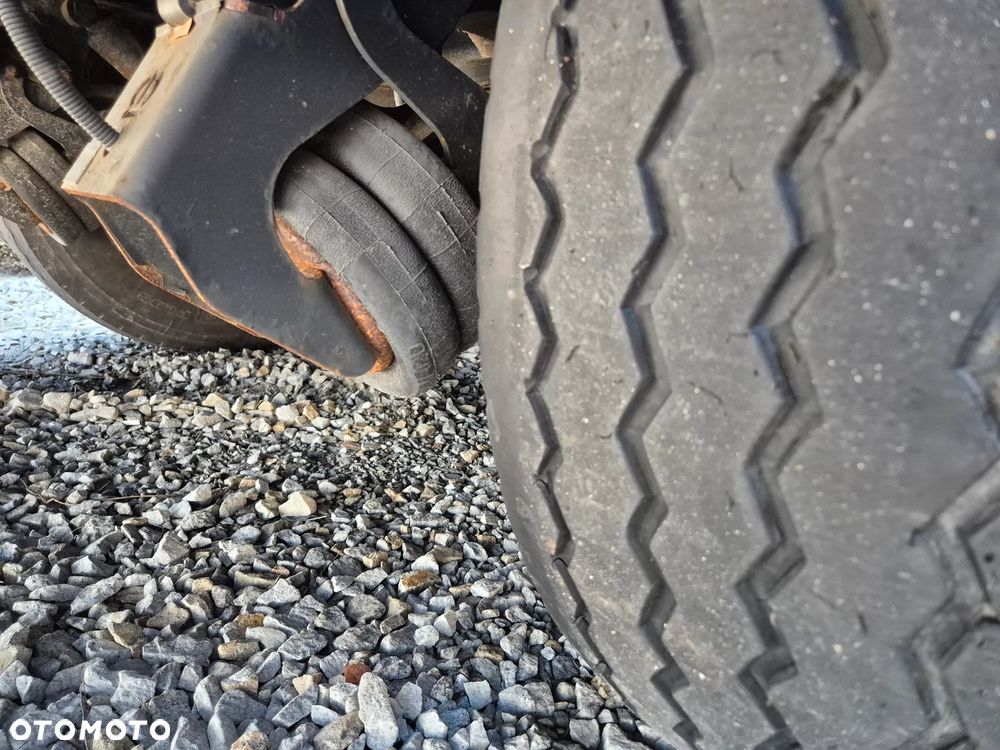 Krone Standard 2021, Nowe plandeki boczne - 12