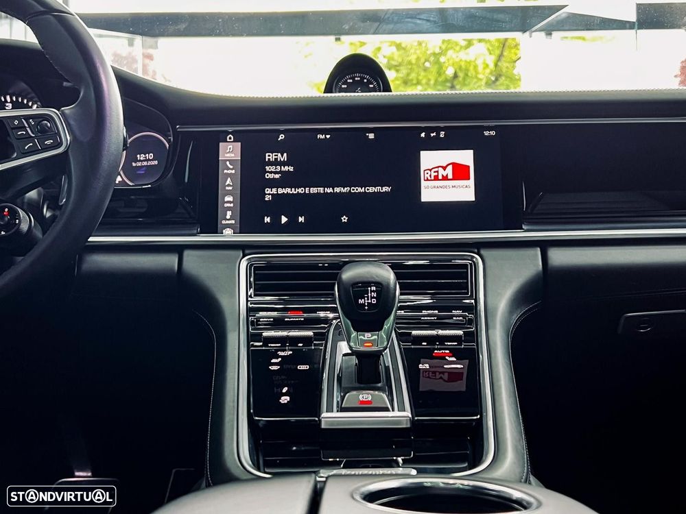 Porsche Panamera 4 S - 23