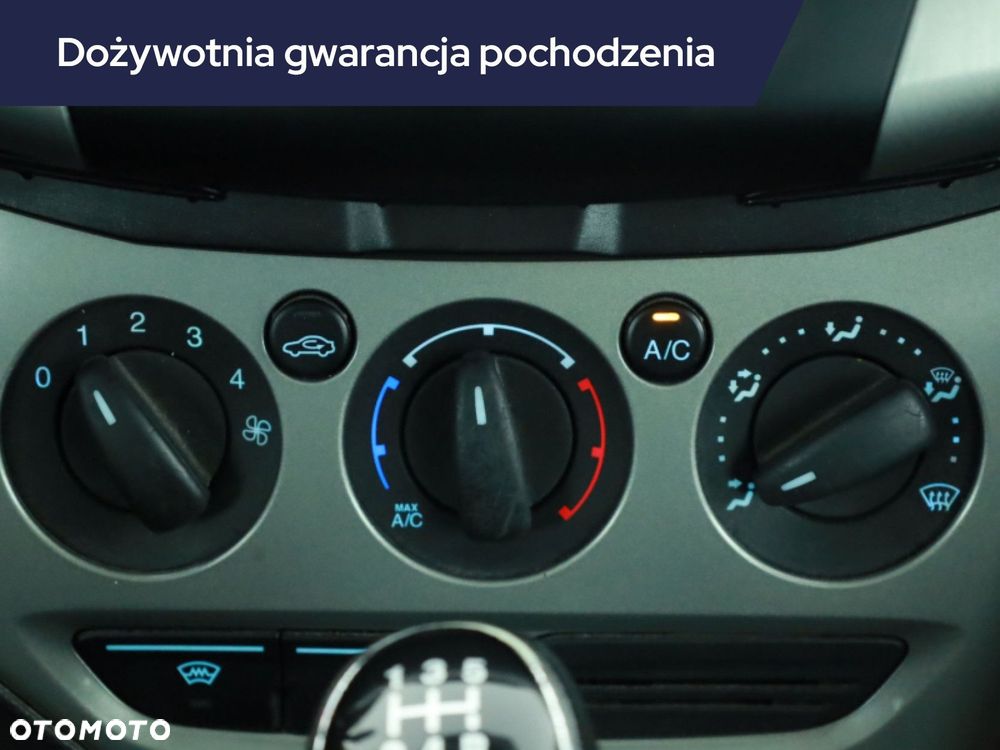 Ford Focus SW - 13