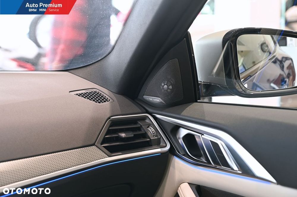 BMW Seria 4 M440i xDrive mHEV - 19