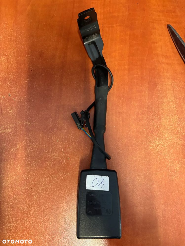 RÓŻNE NUMERY ZAPINKI PASA BEZPIECZEŃSTWA VOLKSWAGEN GOLF V MK6 JETTA PASSAT B6 - 9