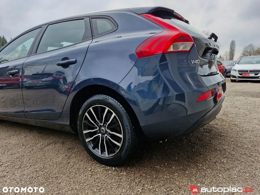 Volvo V40 D2 Momentum - 29