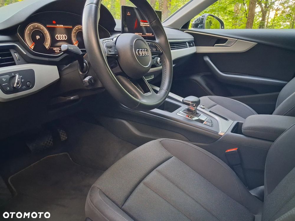 Audi A4 Limousine 35 TFSI mHEV S Line S tronic - 27