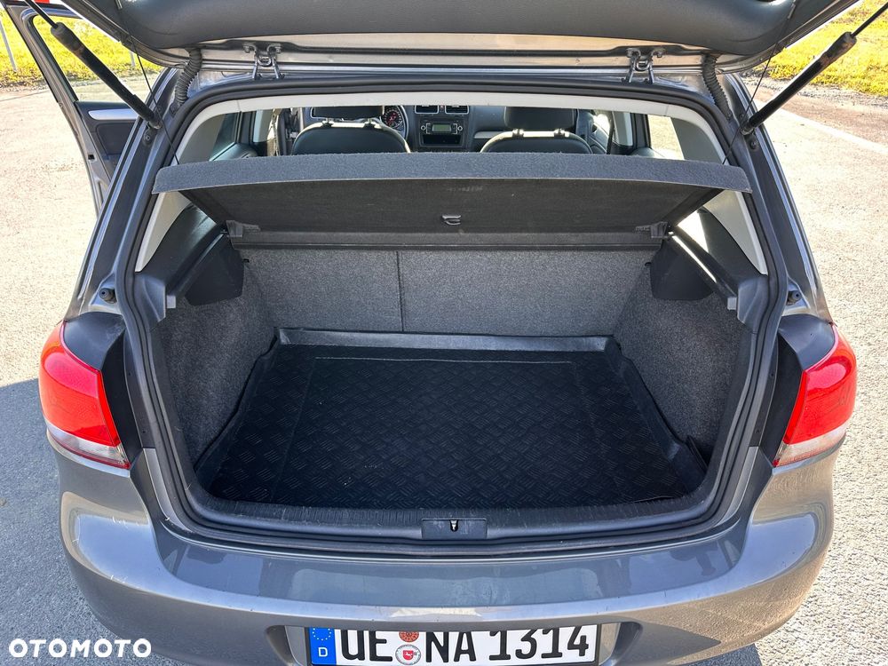 Volkswagen Golf - 14