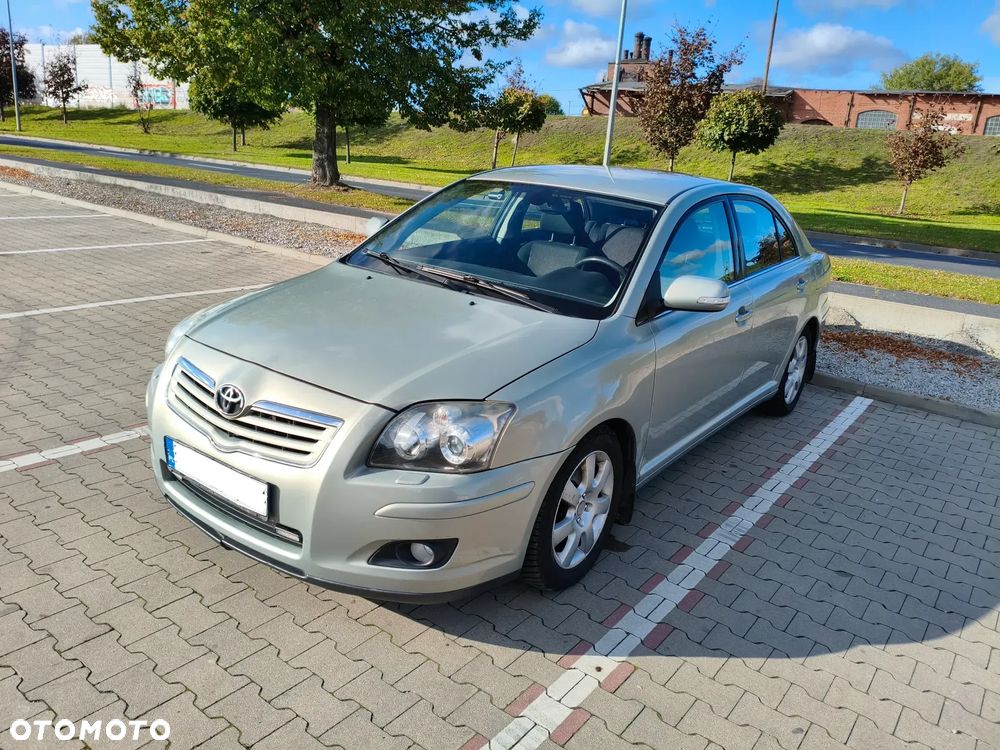 Toyota Avensis 1.8 VVT-i - 1
