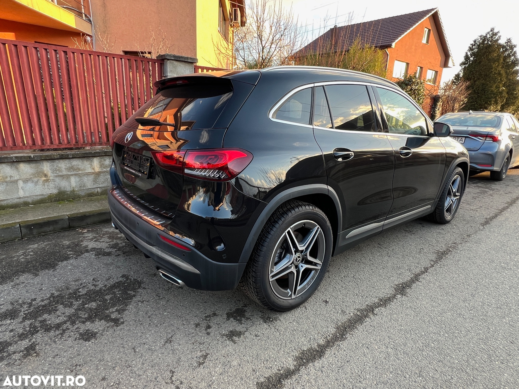 Mercedes-Benz GLA 250 4Matic 8G-DCT AMG Line - 4