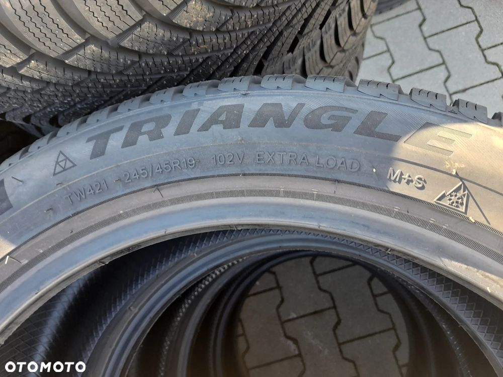 Opony zimowe Triangle EffeXWinter TW421 245/45 R19 102V M+S XL 2024r. - 2
