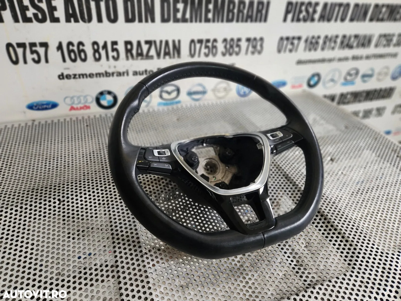 Volan Tesit Din Piele Cu Comenzi Vw T-Roc Tiguan Touran Golf Polo Cod 5TAAM Impecabil Dezmembrez Vw - 2