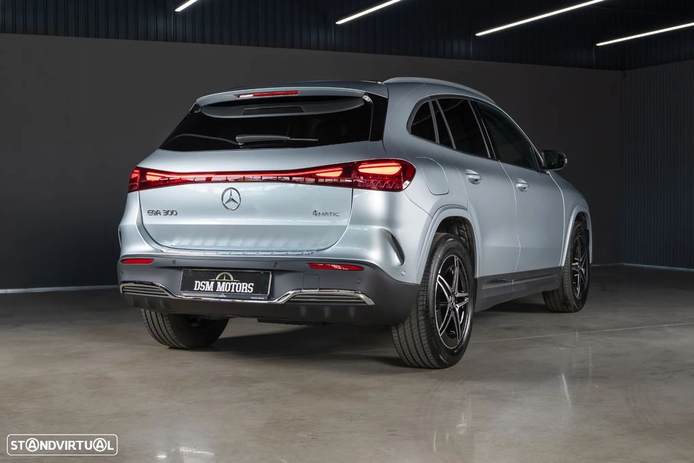 Mercedes-Benz EQA 300 4Matic AMG Line - 4