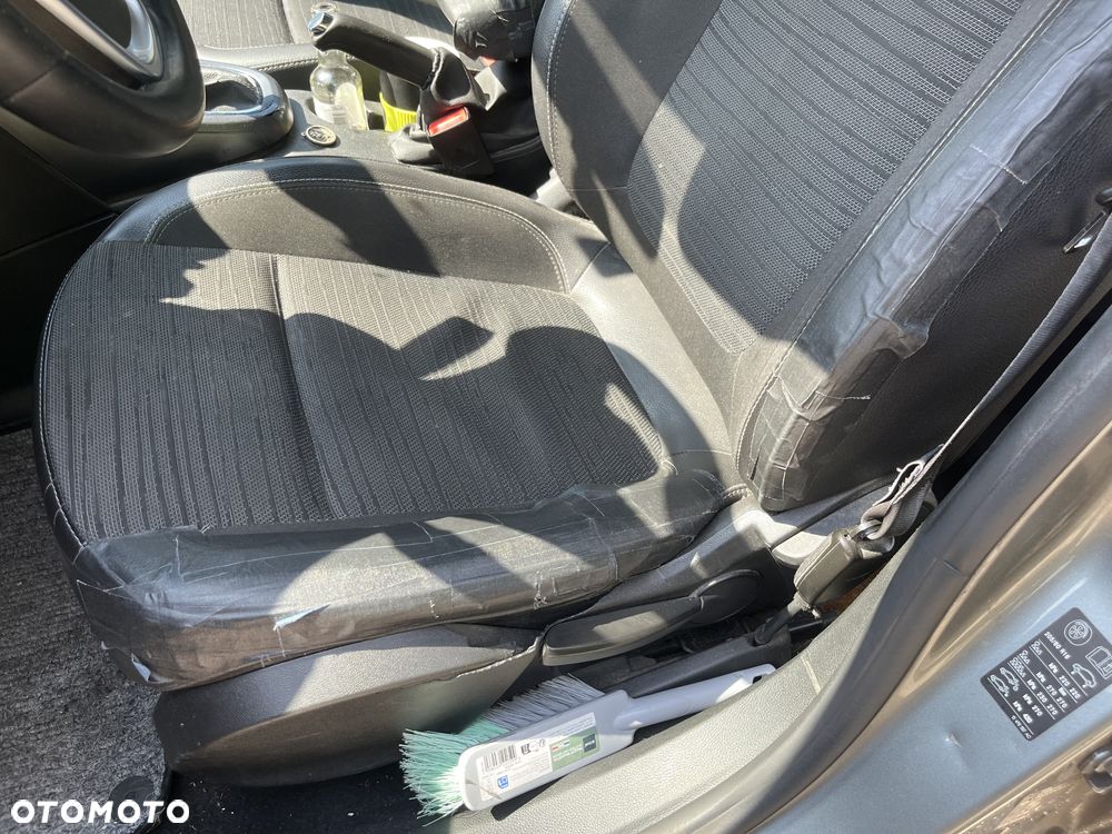 Opel Astra 1.4 T Business EU6 - 16