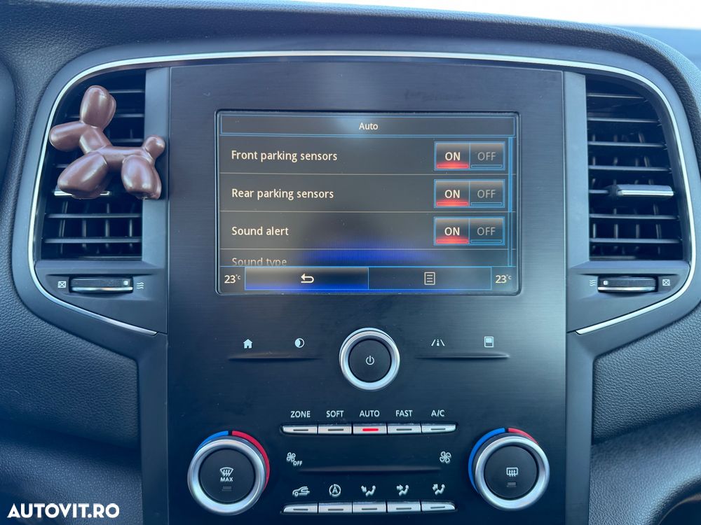 Renault Megane ENERGY TCe 100 INTENS - 10