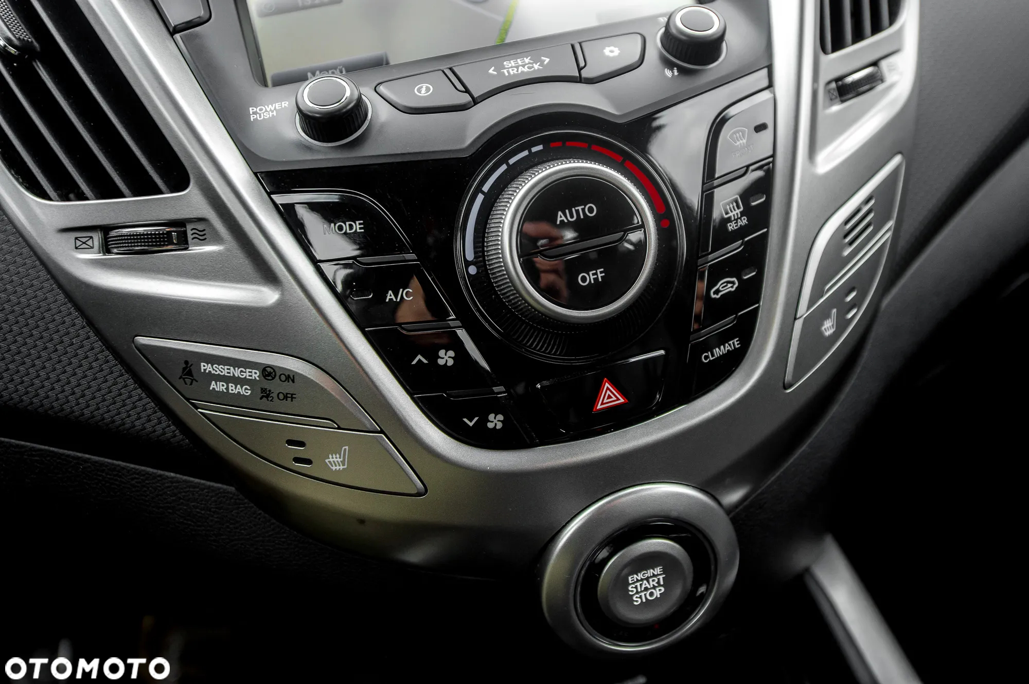 Hyundai Veloster 1.6 GDI Premium - 28