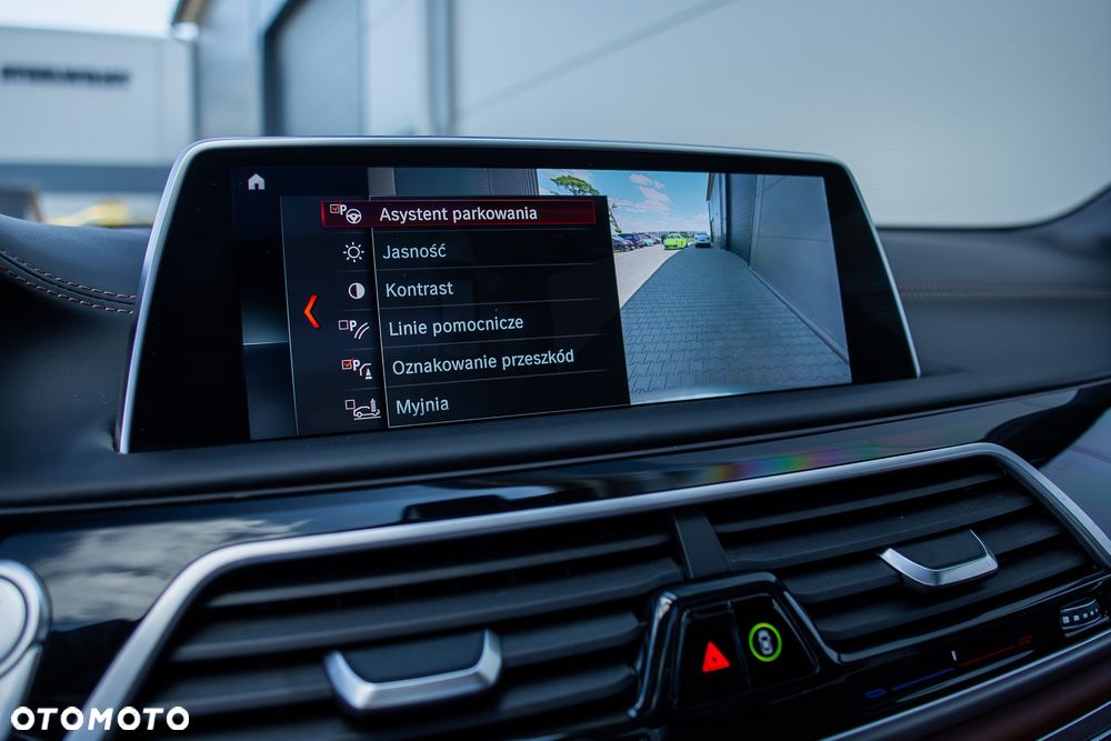 BMW Seria 7 M760Li xDrive - 36