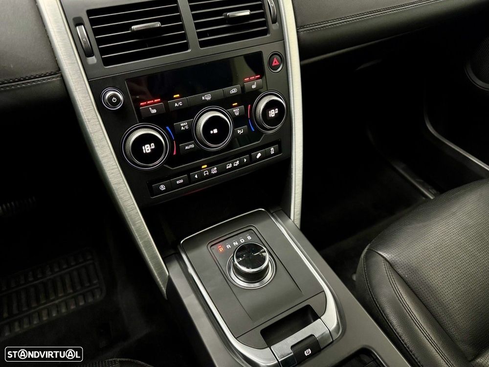Land Rover Discovery Sport 2.0 D AWD R-Dynamic - 10