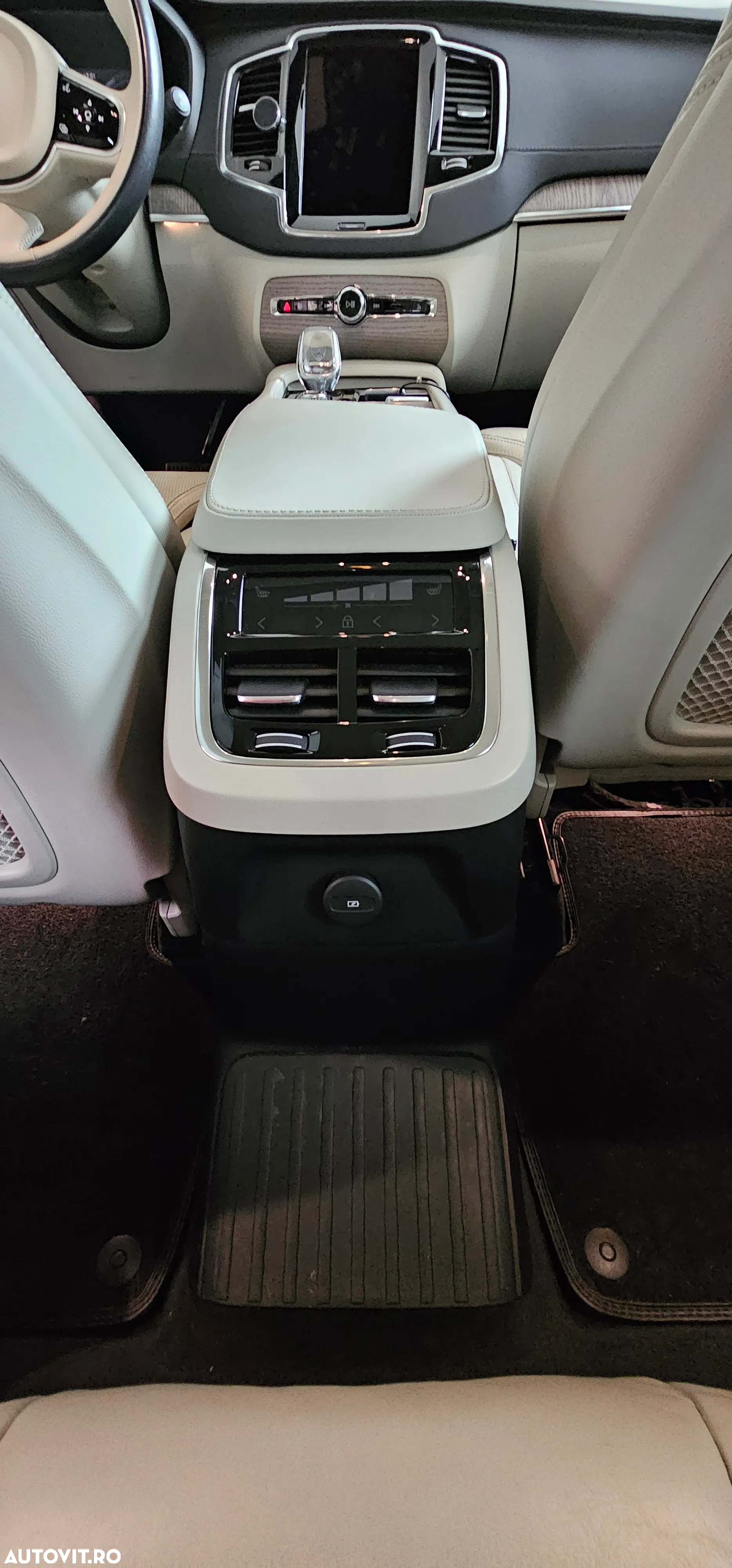 Volvo XC 90 Recharge T8 eAWD Inscription - 25
