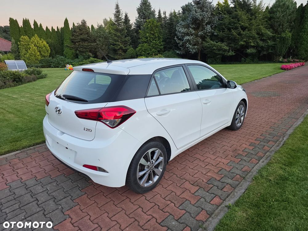 Hyundai i20 1.2 Trend - 4