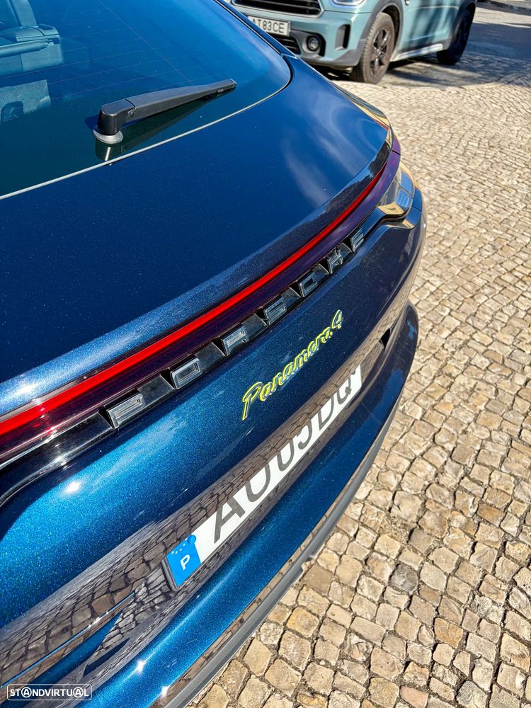 Porsche Panamera 4 E-Hybrid - 9