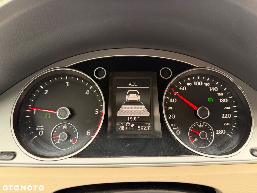 Volkswagen Passat CC - 7