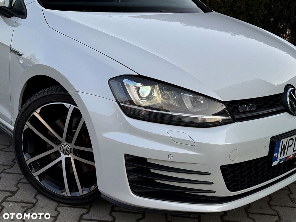 Volkswagen Golf 2.0 TDI BMT GTD - 29