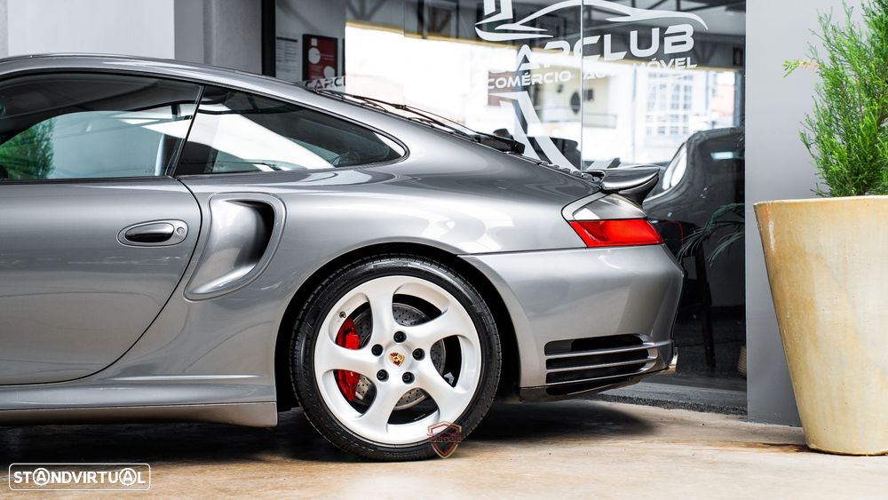 Porsche 911 (996) ver-carrera-coup--turbo - 16