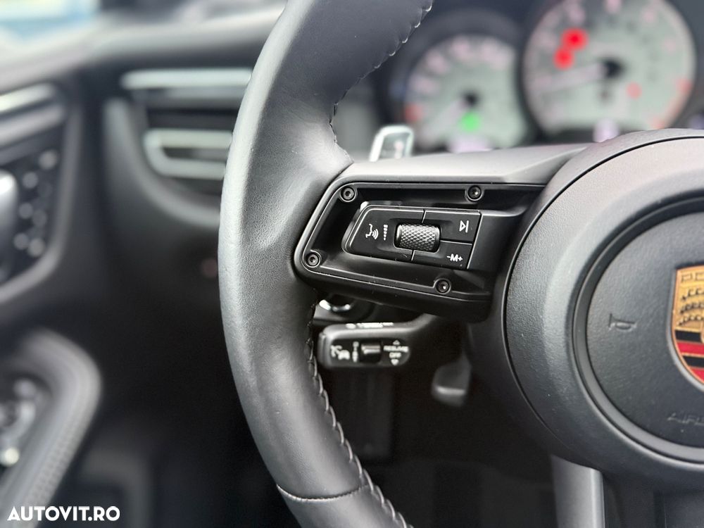 Porsche Macan T - 28