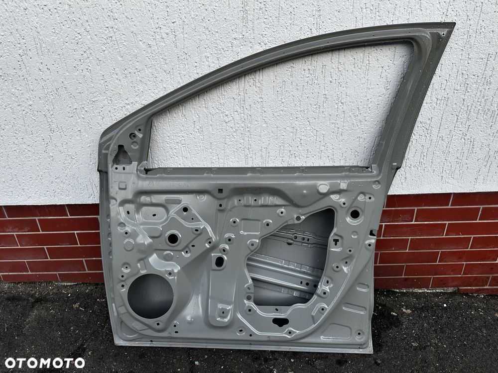 drzwi przód prawe toyota yaris iv 20- - 7