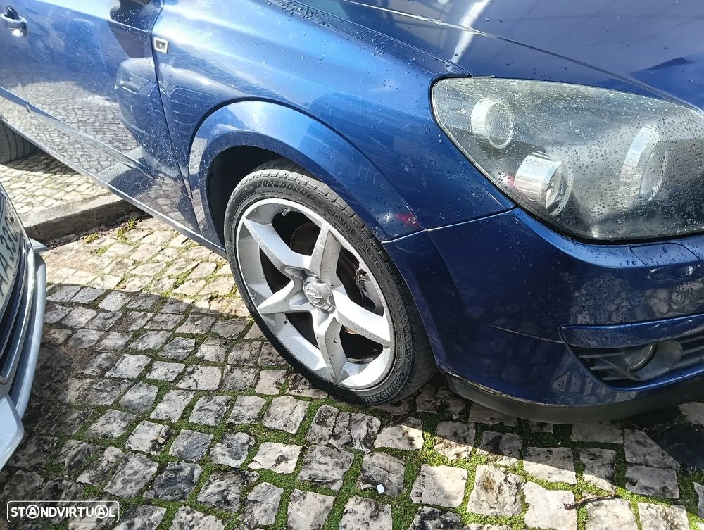 Opel Astra Caravan 1.9 CDTi Cosmo - 30