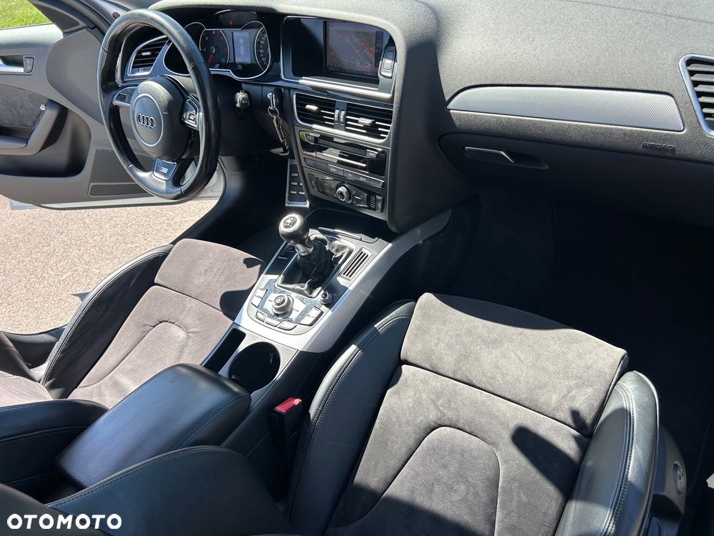 Audi A4 Avant 2.0 TDI clean diesel - 35