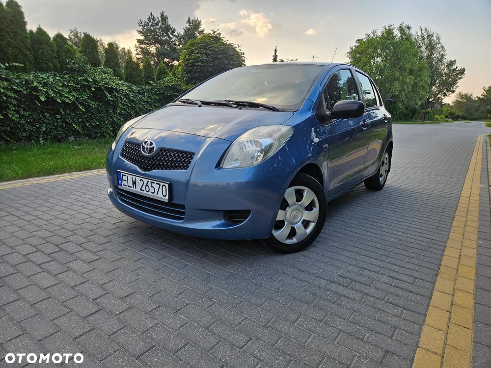 Toyota Yaris - 2