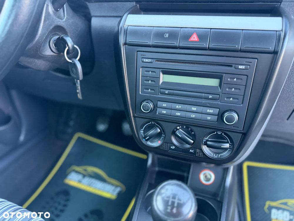 Volkswagen Fox - 29