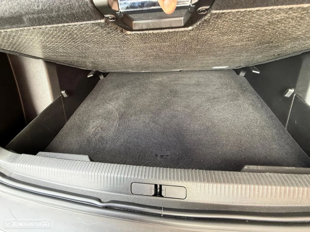 Peugeot 2008 PureTech 130 EAT8 Allure Pack - 45