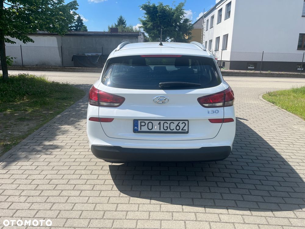 Hyundai i30 1.6 D Comfort - 19